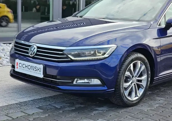 Volkswagen Passat cena 54900 przebieg: 189742, rok produkcji 2018 z Krzanowice małe 781